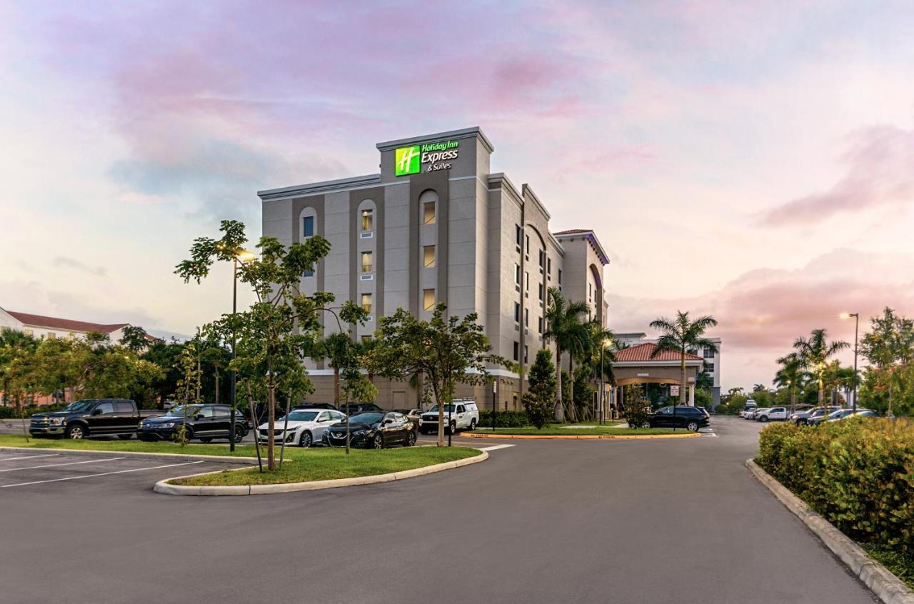 Holiday Inn Express & Suites - Miramar By Ihg Экстерьер фото