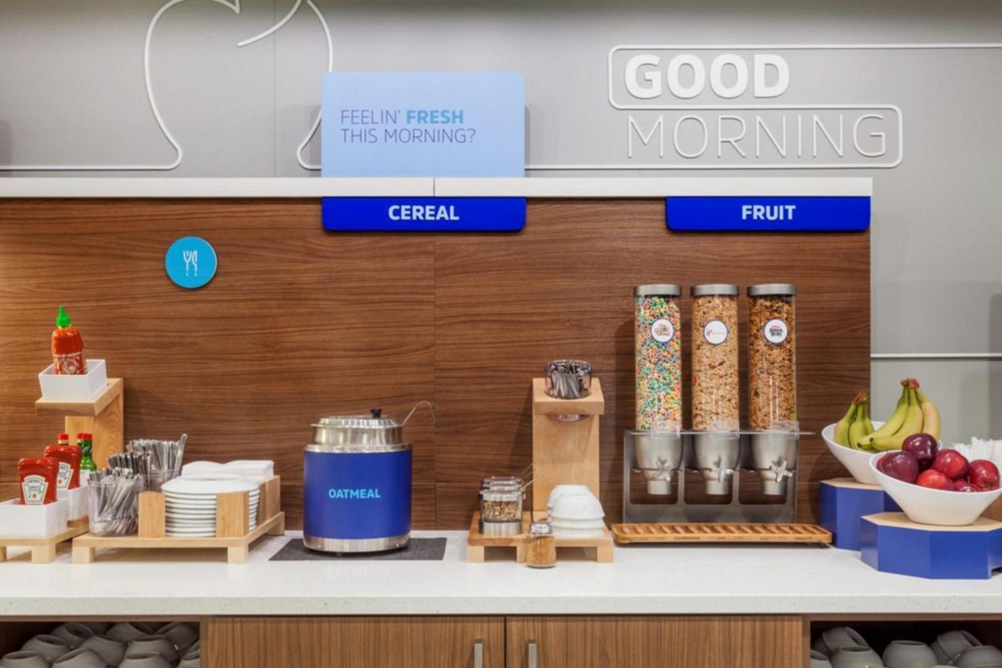 Holiday Inn Express & Suites - Miramar By Ihg Экстерьер фото