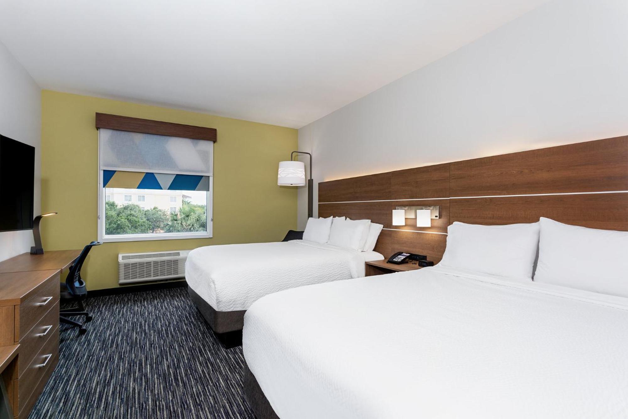 Holiday Inn Express & Suites - Miramar By Ihg Экстерьер фото