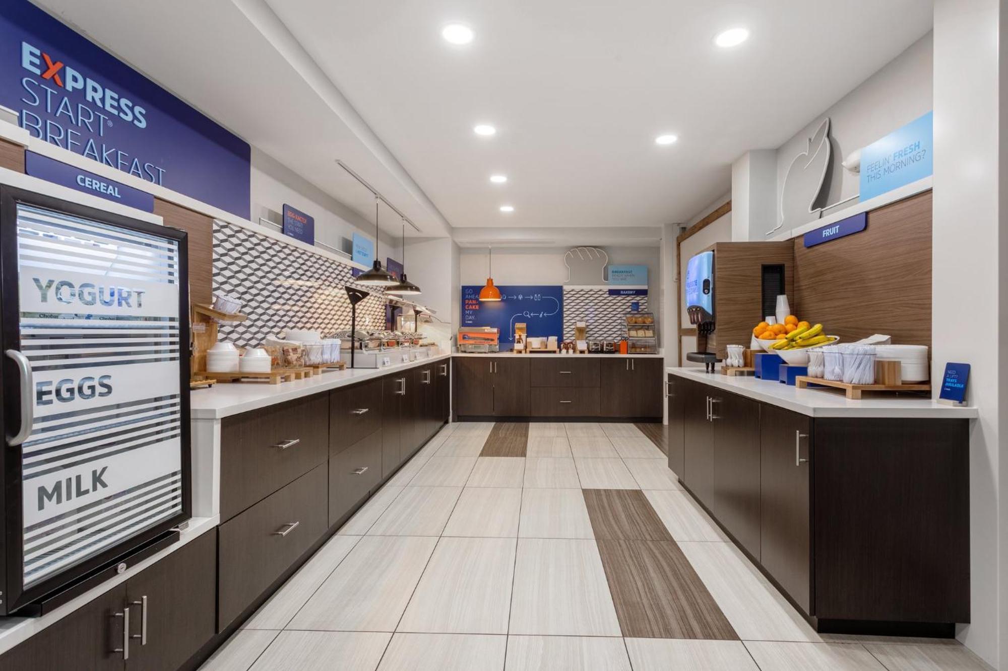 Holiday Inn Express & Suites - Miramar By Ihg Экстерьер фото