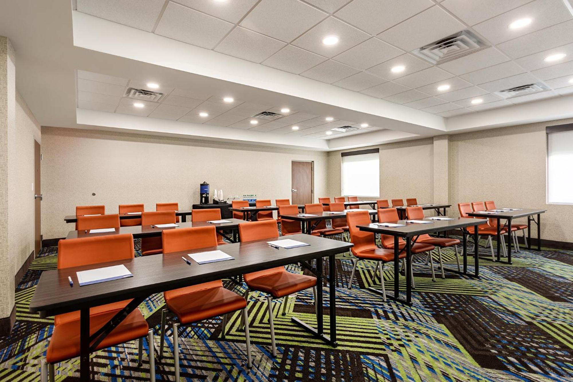 Holiday Inn Express & Suites - Miramar By Ihg Экстерьер фото