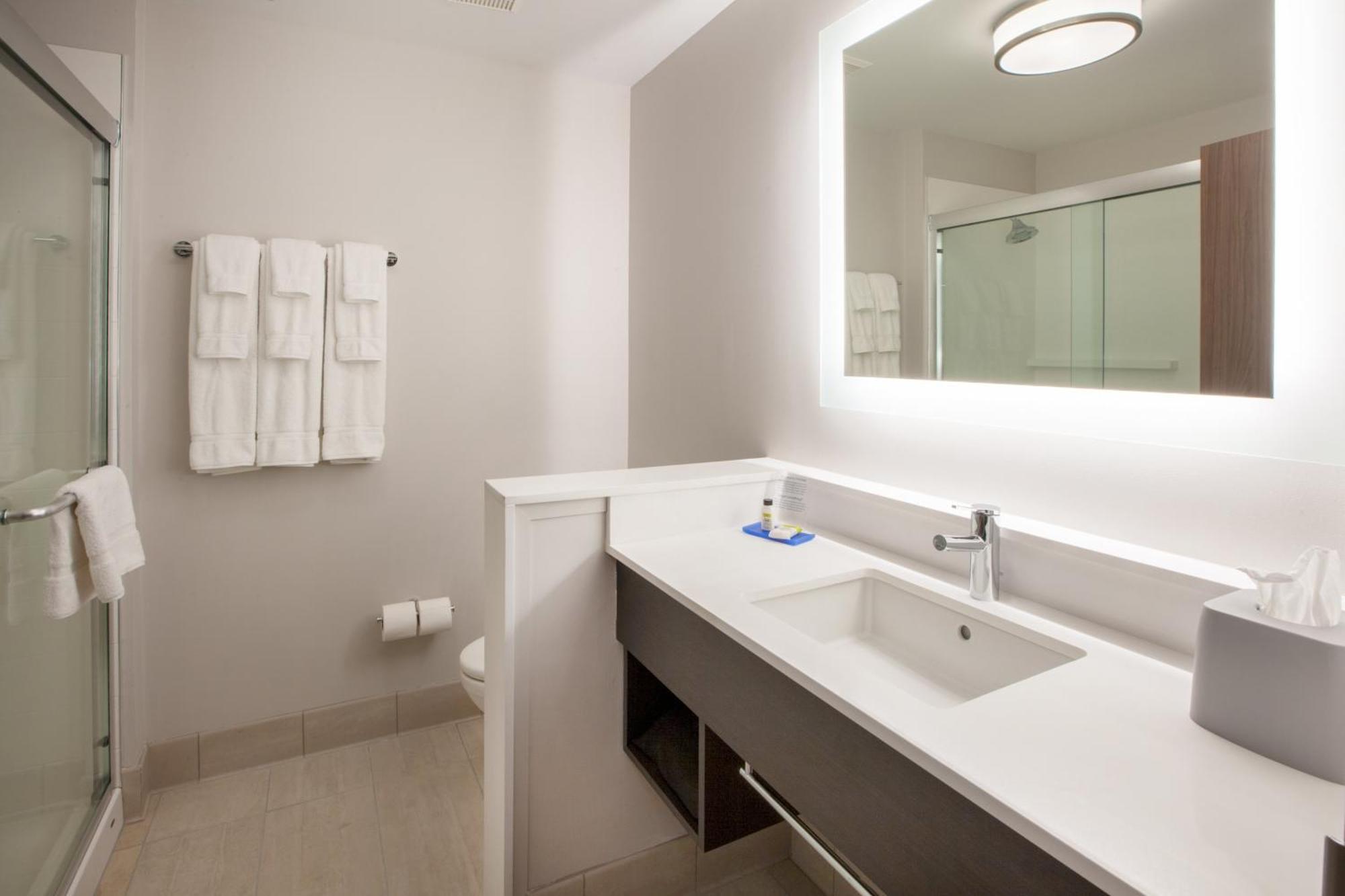 Holiday Inn Express & Suites - Miramar By Ihg Экстерьер фото