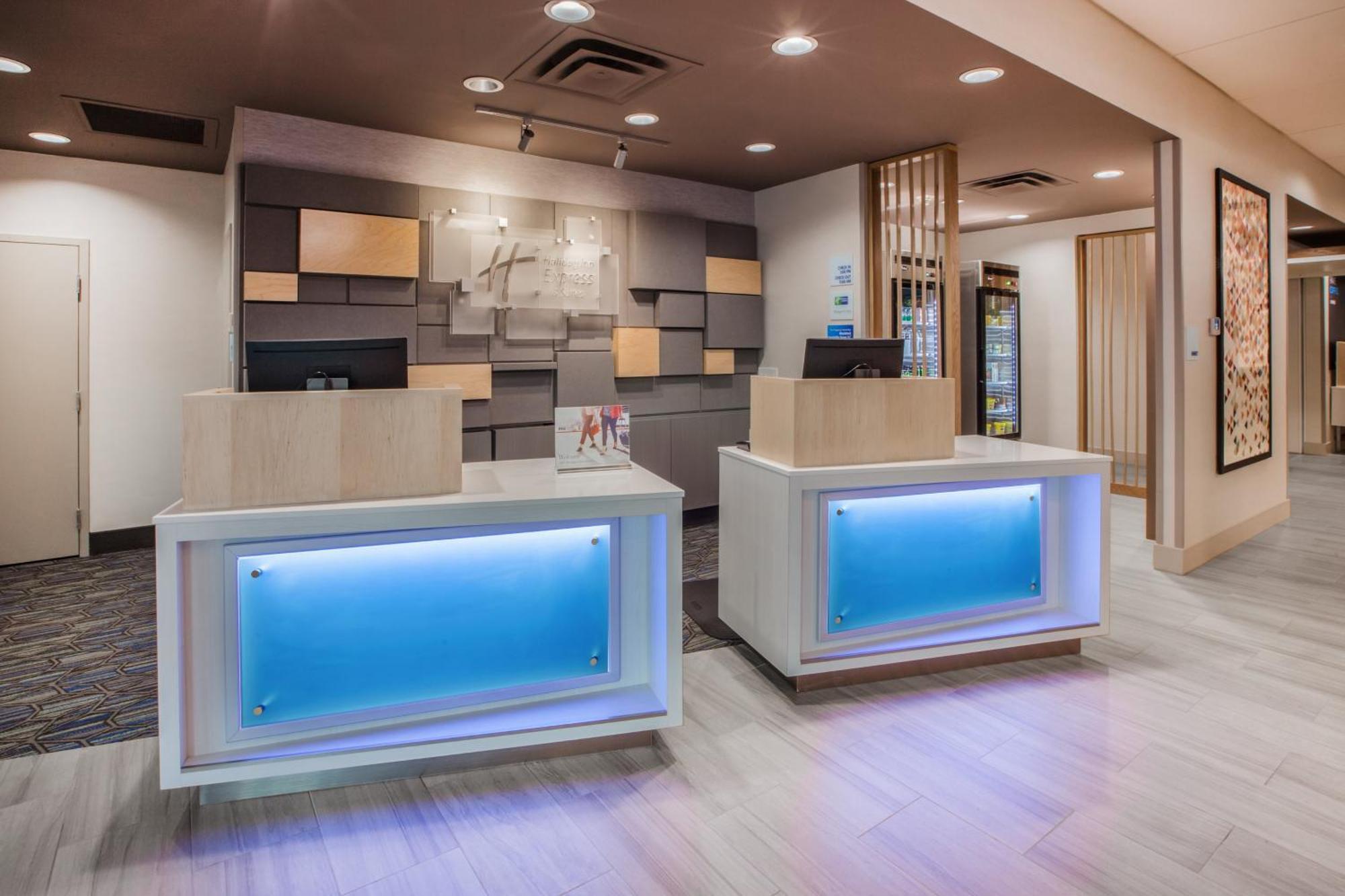 Holiday Inn Express & Suites - Miramar By Ihg Экстерьер фото